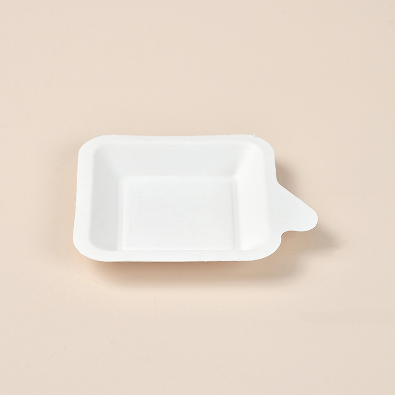 Sugarcane bagasse cake boards